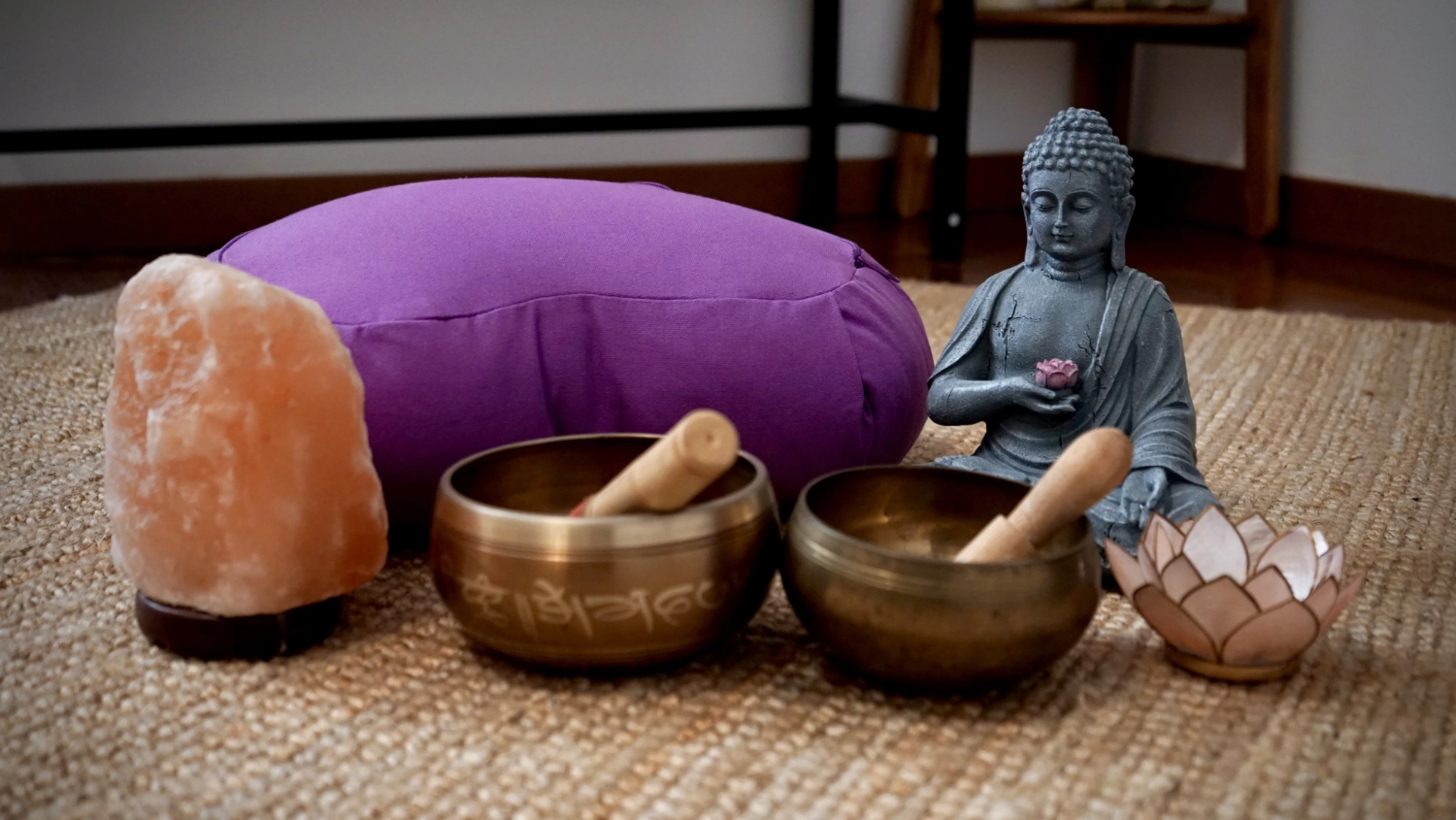 Mindfulness & Campane Tibetane